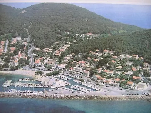 Petite Maison, Bord De Mer Le Pradet